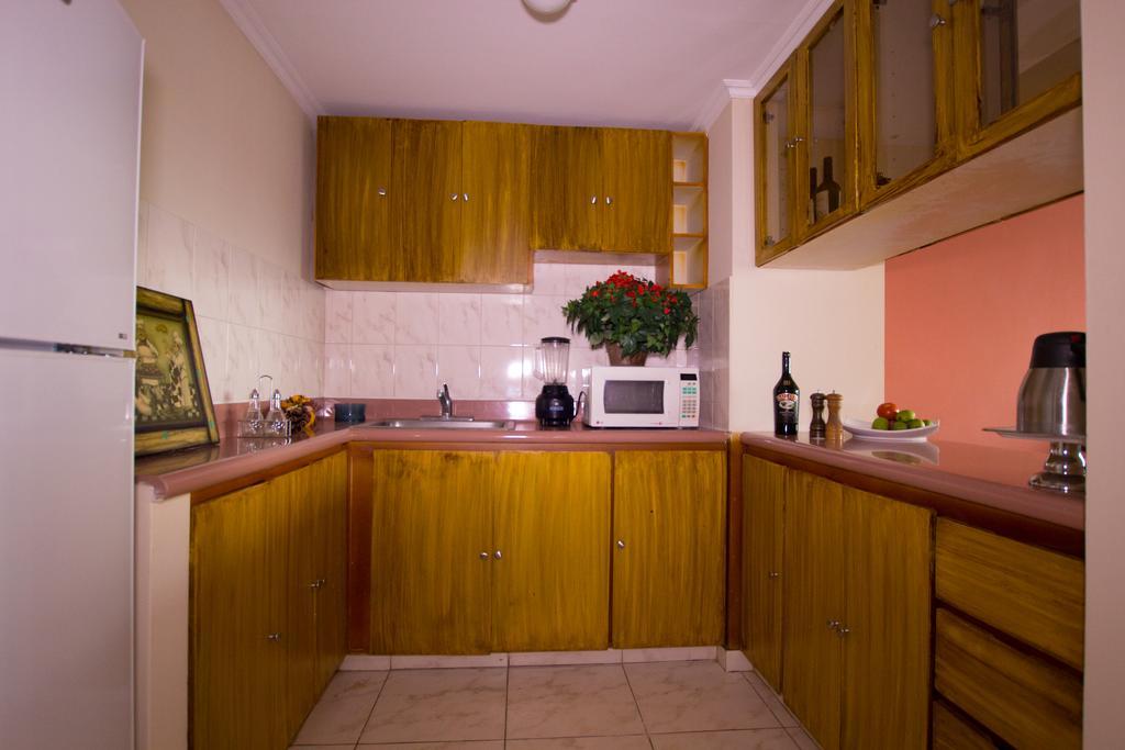 Blue Bay Hotel Salinas  Zewnętrze zdjęcie